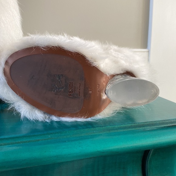 Rare Fendi Ice Walkers 37 - Picture 6 of 13